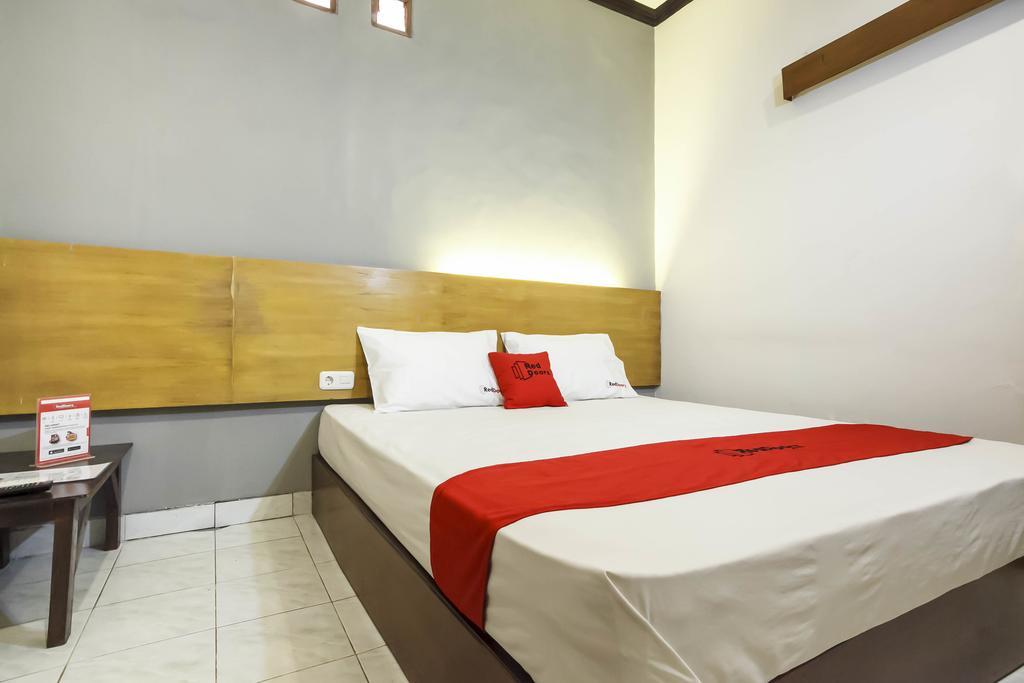 Reddoorz Near Juanda Airport T1 Hotel Brebek Kültér fotó