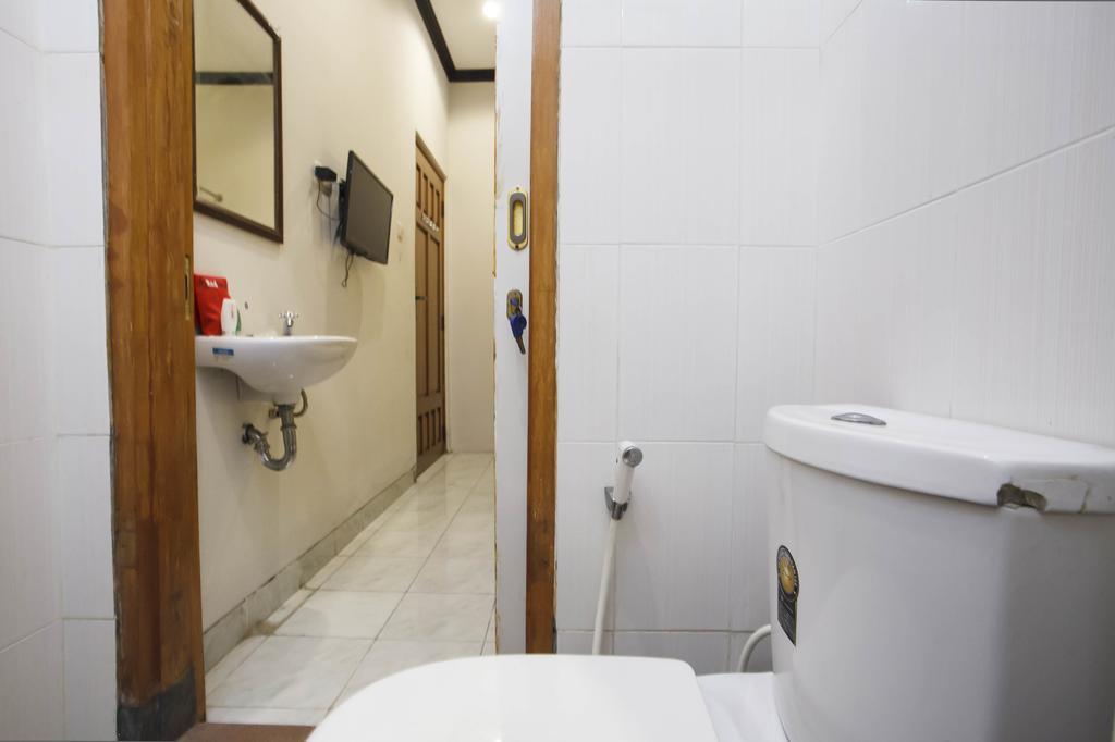 Reddoorz Near Juanda Airport T1 Hotel Brebek Kültér fotó